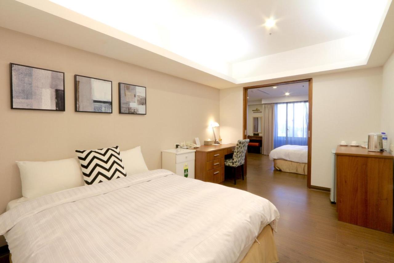 Sky19 Hotel Тайбэй Экстерьер фото